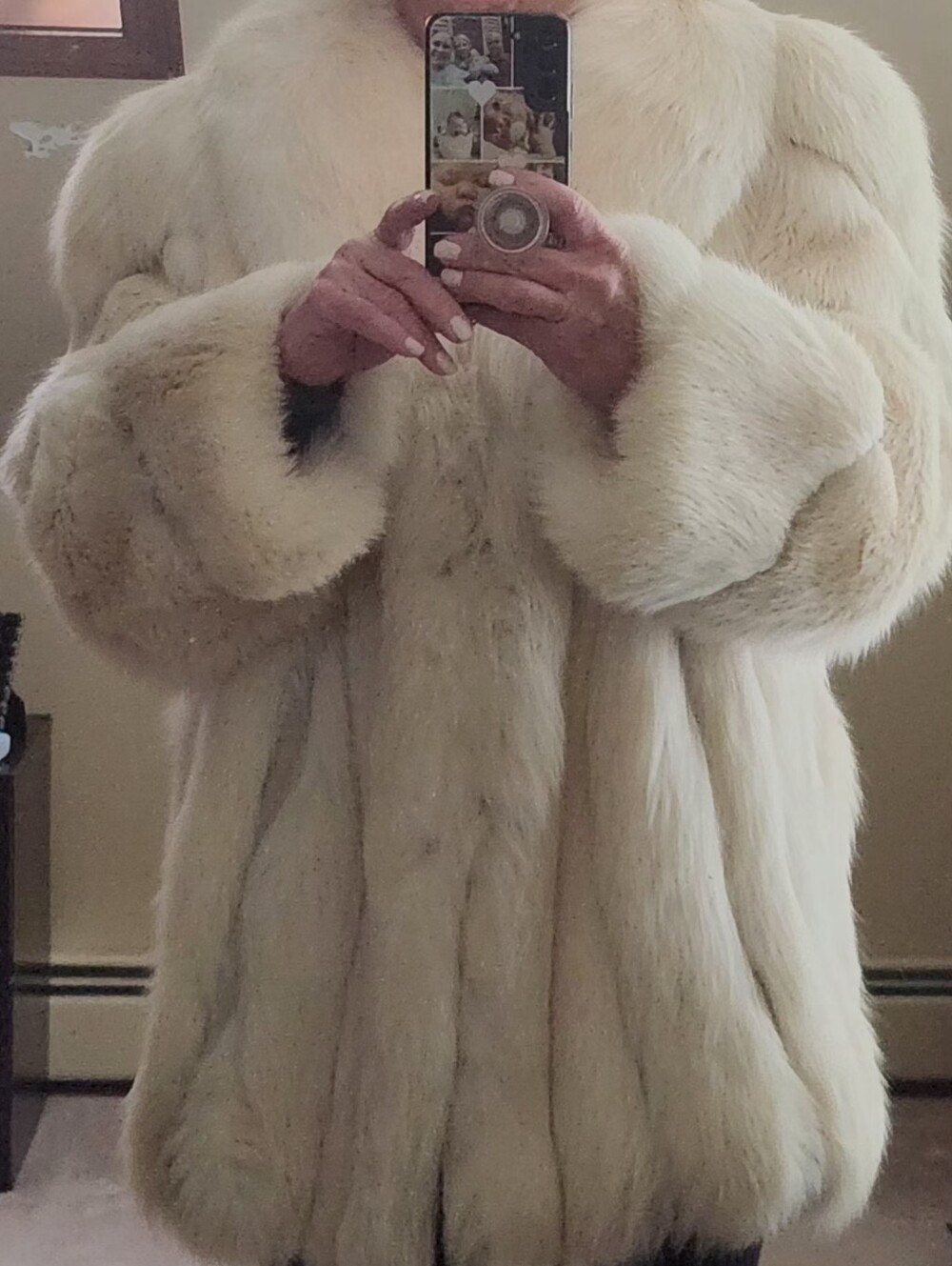 Luxury Cream Women's Fur Coat - Elegant Outerwear